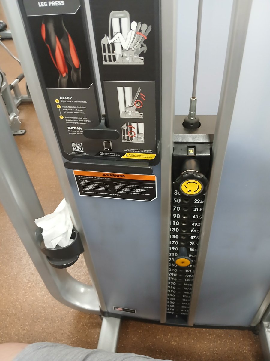CobaltDale's tweet photo. I hit the gym after lunch today. Did some leg presses.
Feels good pushing 200lbs at 15x2 reps. Hoping to hit 250 by next month.
#WorkingOut #GettingFit #YMCA #SingleLife https://t.co/OUdEAOUu9I