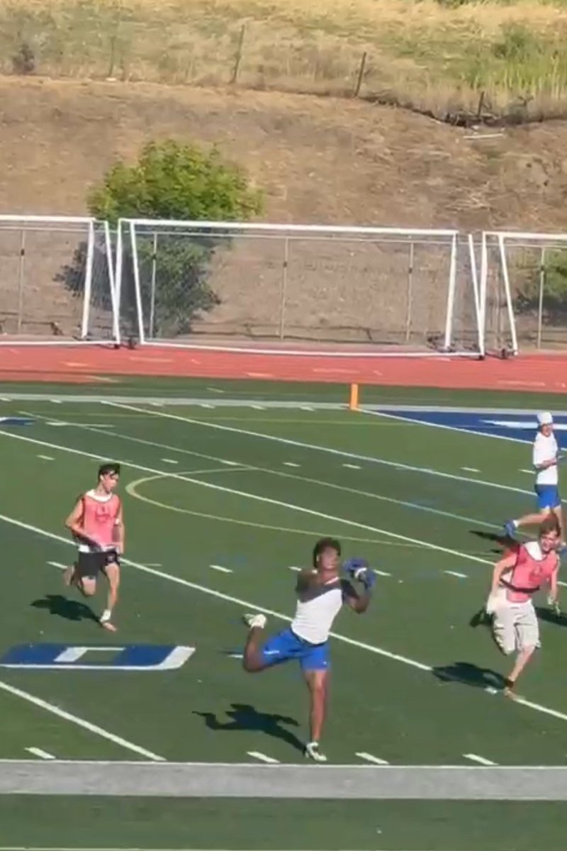 CameronTaylorII's tweet photo. Great Pass From My QB &amp; The Catch Was Good😃 https://t.co/zr5RzlbQay