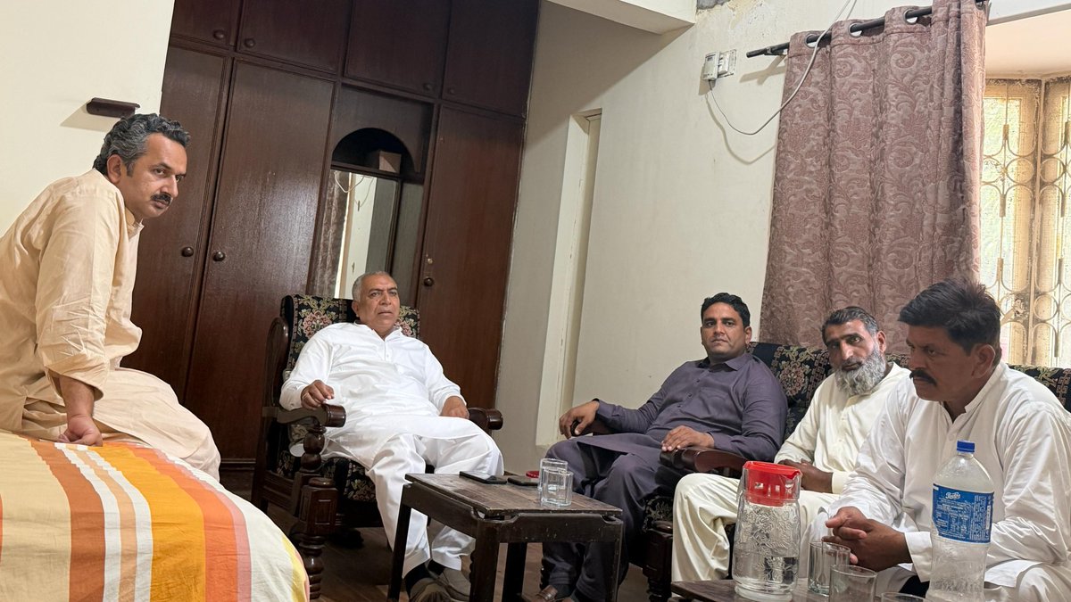 AdilBukshPK's tweet photo. ڈیرہ حاجی شوکت حیات چٹھہ (منچر چٹھہ )
#TeamABC #PMLN #PP36 https://t.co/oUNdaJam0z