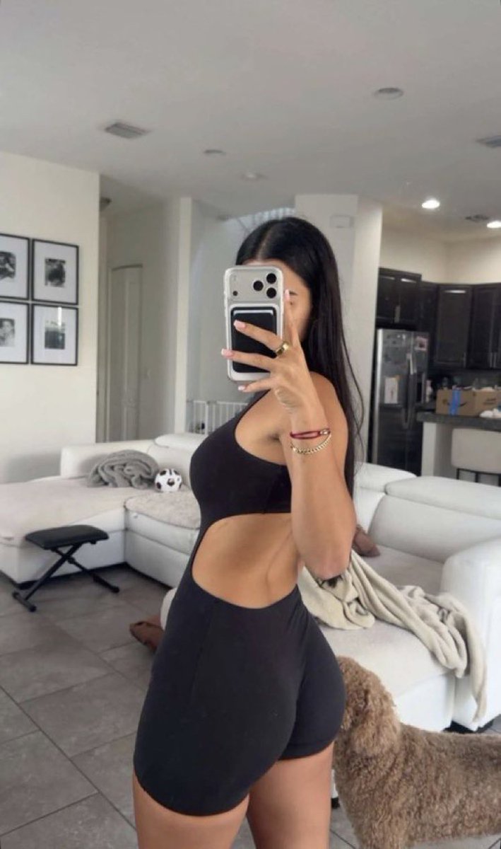 Weak4ashley's tweet photo. You’ll pay for your girlfriend’s date with a real man. You’ll watch the receipts roll in while I drain your account. Your humiliation is my currency.  

Findom blackmail fetish phone control Kidslox Qustodio tpe cbt cei Joi forced bi forced https://t.co/h23gEGnWfy