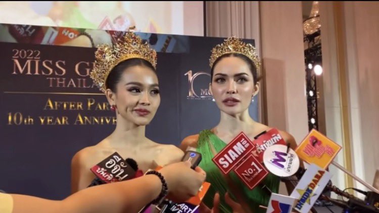 itcap_cap's tweet photo. เจอหลักฐานแล้วค่ะ ใครบอกคบกันนานแล้วจะเลิกเขินคะ นี่ค่ะน้องพูดถึงพี่ทีไรก็ยังอาการเดิมทุกทีมีใครรักกันมากกว่านี้ไหมคะ 

CL WITH ZESPRI KIWI 
#ZespriTHXCharlotte https://t.co/rQKL2W4QNK