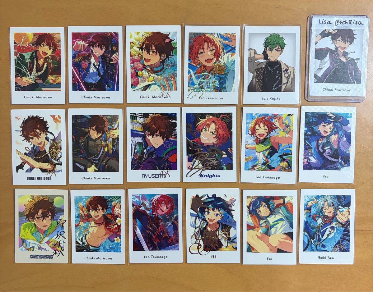 tehRisa's tweet photo. 【交換】あんスタ
ぱしゃっつ ぱしゃこれ  特典

譲: 1-3枚目画像

求: 4枚目
1列目優先高い、3列目優先低い

🔴は1例目と交換
🔵は金押しぱしゃこれ の為、1例目or TRIP千秋とレオと交換

郵送にて、京都市内手渡し https://t.co/SDxdOEJMFL
