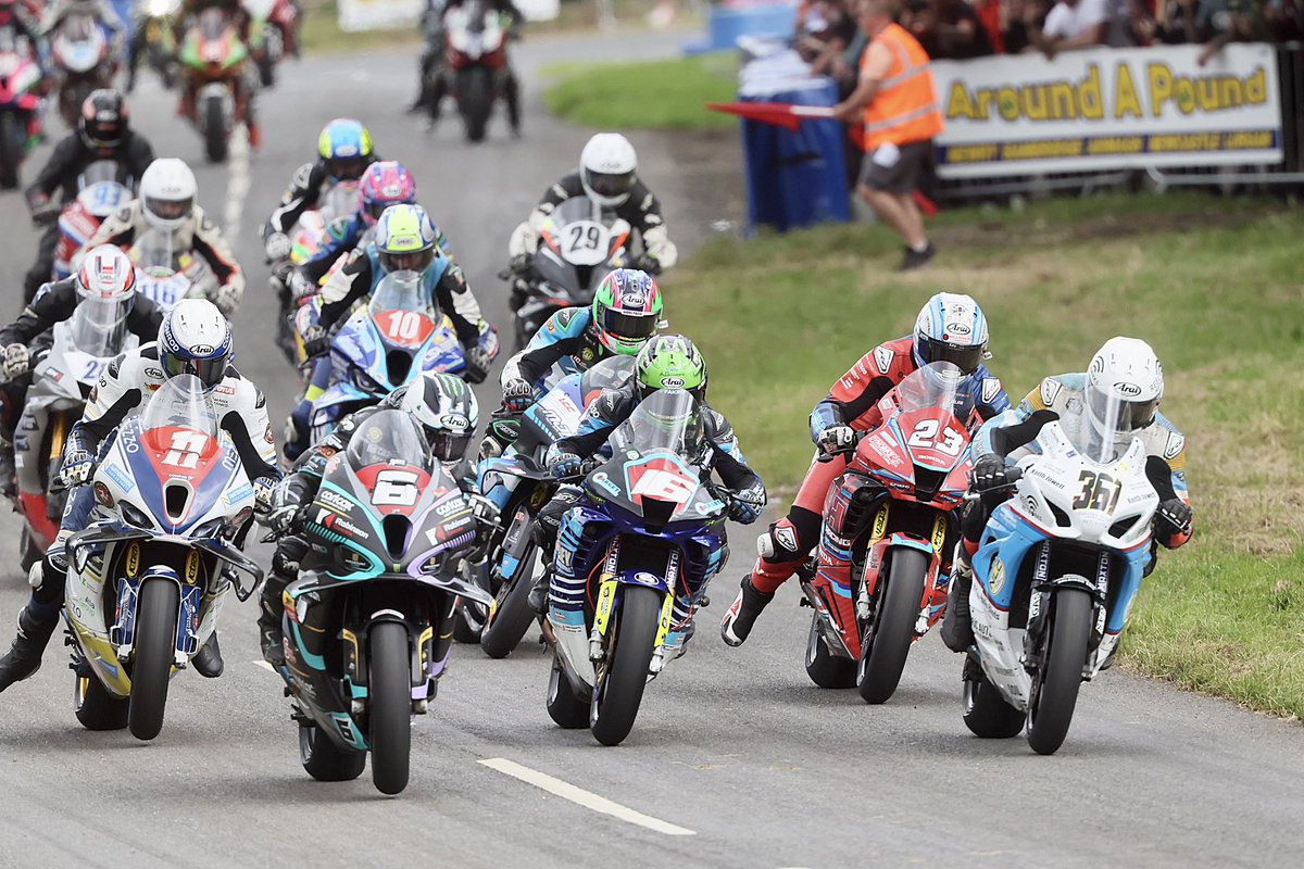 sdbikephoto's tweet photo. A pretty place and an exciting spectacle. @Tandragee100 2026 https://t.co/ulCExxQvG4