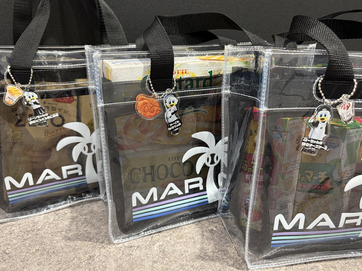 chibalotte_mar's tweet photo. リーンだよ(^◇^)/ 新発売のグルメデザインアクリルキーホルダーをゲット🎶 みんなもおそろいしよ🤍  #chibalotte #mar_kun #rine_chan #zu_chan https://t.co/ZzwnFhKnf5