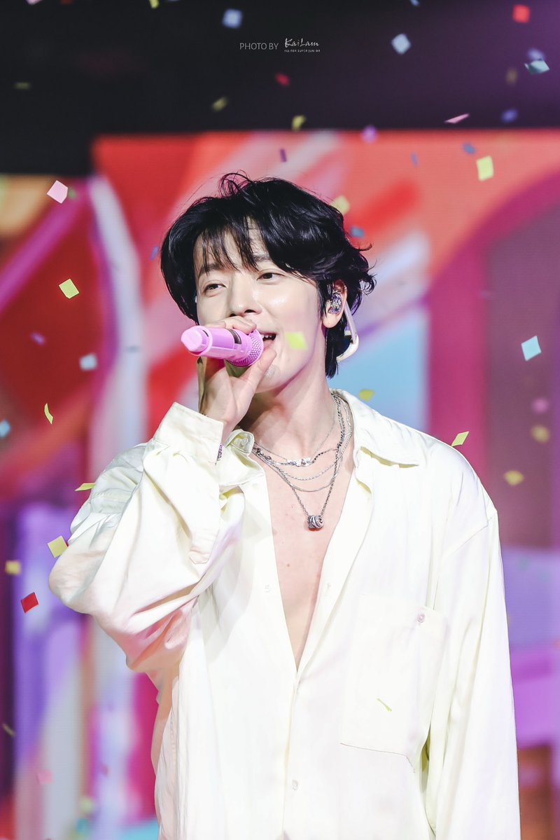 kailamelf's tweet photo. 260627 DONGHAE ”Alive“ IN HK #이동해 

✨🎉

【ALL RIGHTS RESERVED】

#alive #leedonghae #donghae https://t.co/7lFvw3pLWw