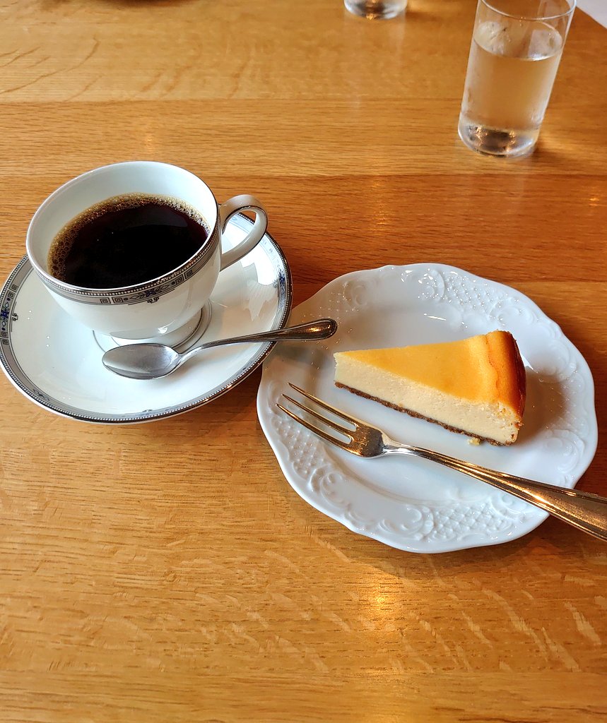 natsuki2160's tweet photo. おやつ😋☕💕 https://t.co/3m6a871BxG