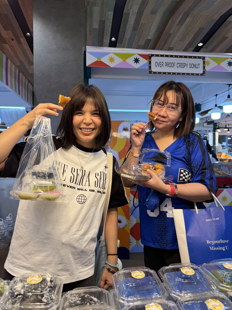 royalbluebiu tweet picture