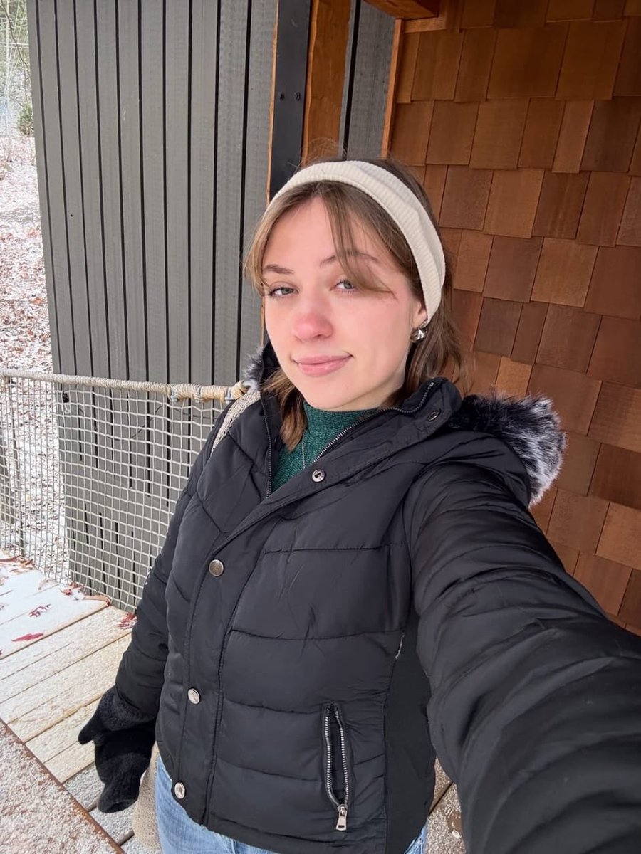 charlpaker's tweet photo. New here and looking for cool people to connect with. Feel free to DM me! https://t.co/oHRsSvIrEx