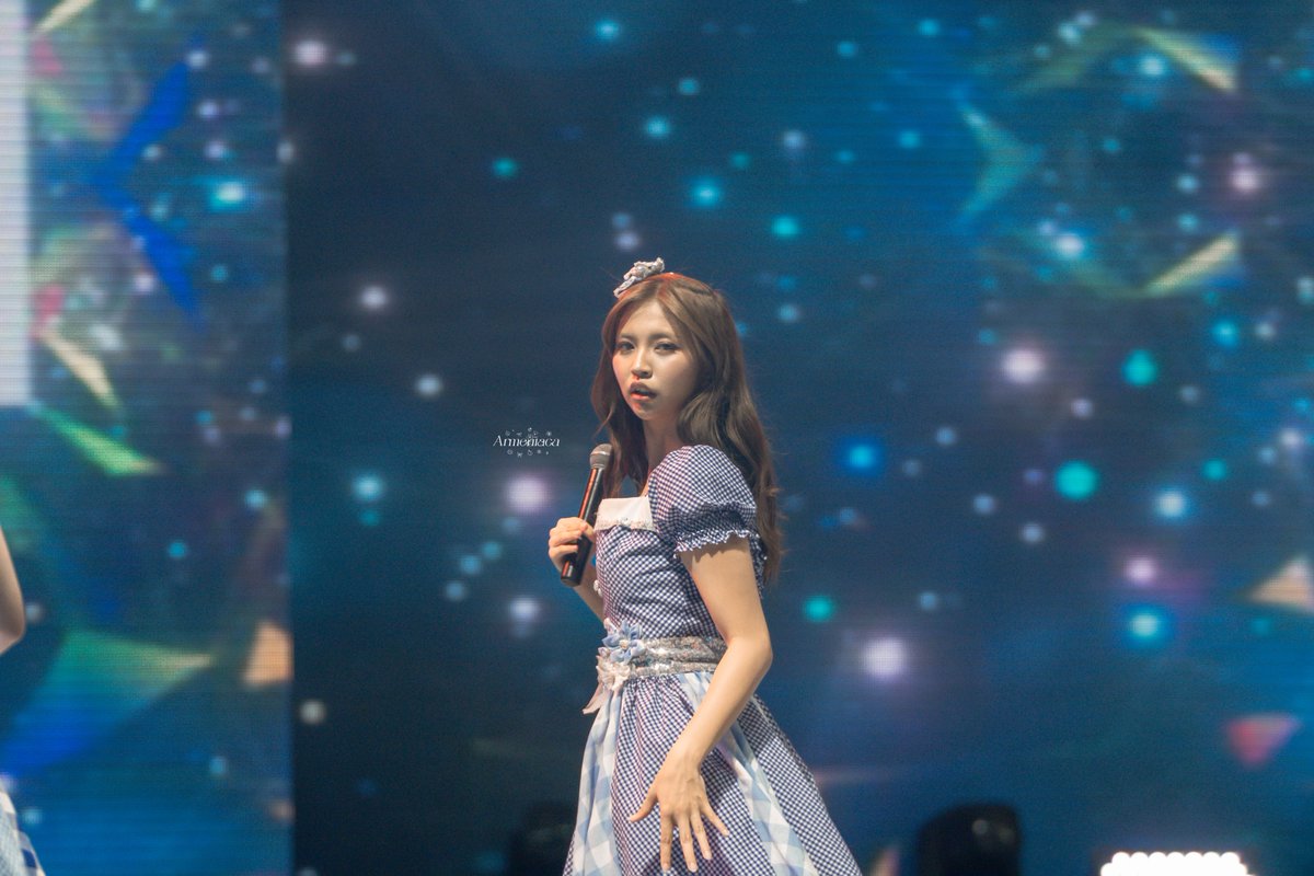 armeniaca15's tweet photo. Budhe is right @H_EliJKT48 
250626|| Jakarta Fair Music Concert 2026 🧜🏻‍♀️

#HelismaPutri  #EliJKT48 #armeniaca  #エリ #헬리스마 #BloomInSpring https://t.co/wFMe9jQMqU
