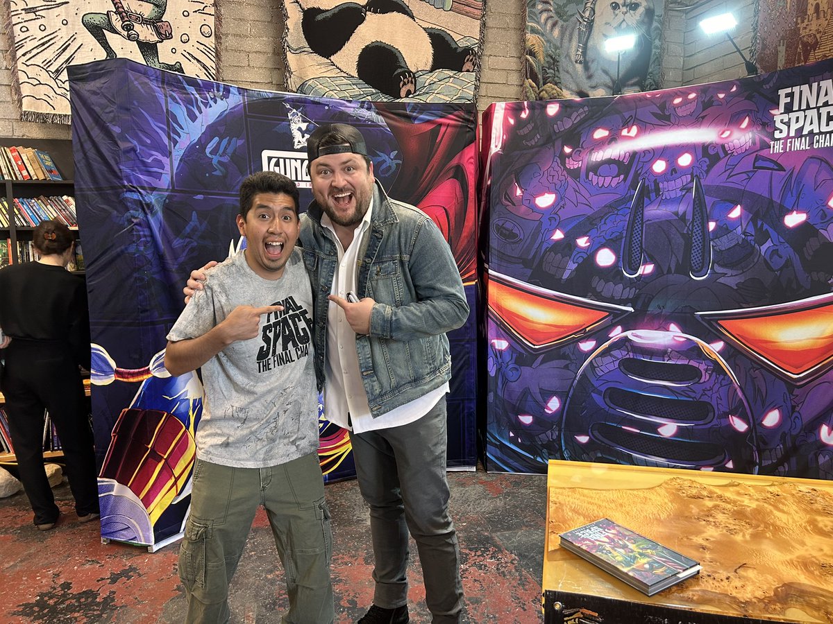 iandrawsthingz's tweet photo. Had an amazing time at The Last Bookstore in LA meeting THE @OlanRogers and super boss lady @RachelVRogers at the @FinalSpace novel event! It was the greatest day of my life! Seriously! Aaaah!!! Thank you!!!!
#finalspace #finalspacefinalchapter #losangeles #lastbookstore https://t.co/nl9xirwnBL
