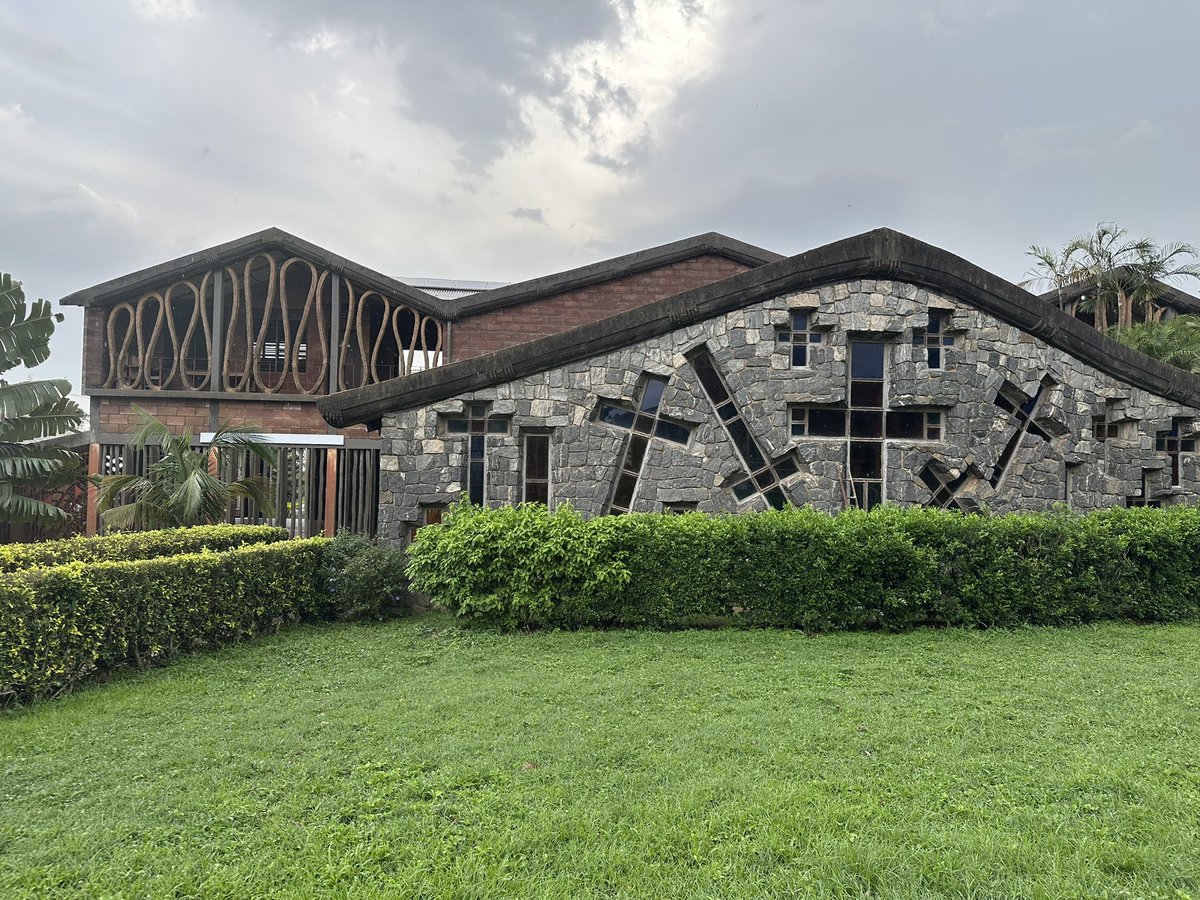 vangeorgh's tweet photo. I visited the Dominican church designed by Pa Demas Nwoko in Ibadan this weekend and I was in awe! 

The design language & material choice spoke coherently of a type of expression that can only come from a master that loves what he does.

Light was not just a consideration, it was used as an important expression of the design. The openings were strategically located to create an awe-inspiring effect from people who worship or visit.

Natural ventilation is sufficient to keep the place running, without the heat from the sun, thanks to artistically-designed sun breakers.

The staff quarters (see videos in replies) employ the use of louvre windows + shading devices which also have an interesting, distinctive design.

This is what Architecture that responds to its climate and is driven by local context looks like!

I encourage every Architect and architecture enthusiast to visit this place to get inspiration 🤌🏼
