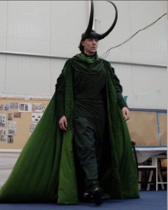 lokittyston's tweet photo. Loki's armor and Loki's suit, literally, I said what I said.💚 https://t.co/NK1gMywU2w