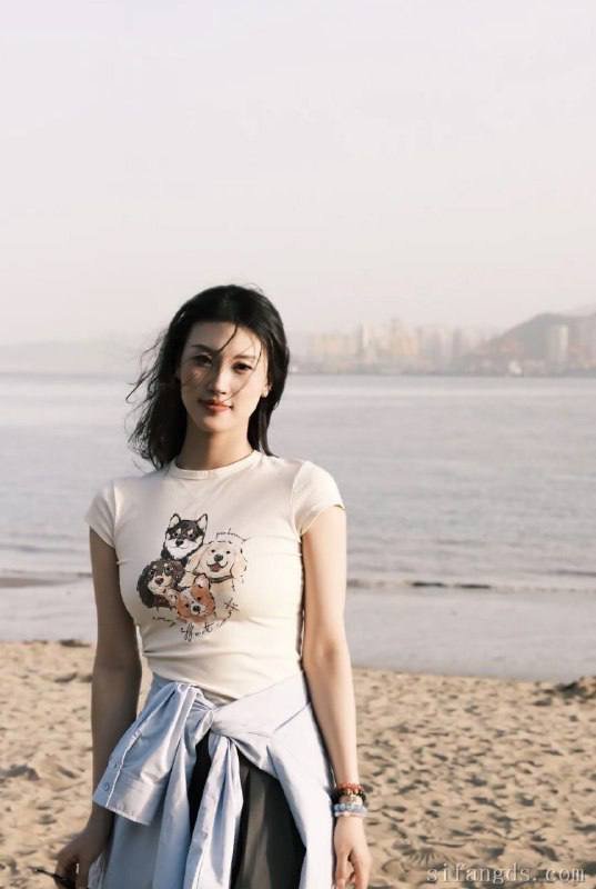 GZLovren's tweet photo. #王姝蒙
东方演艺集团演员，中央民族大学研究生，金主爸爸用了3年时间调教成母狗 https://t.co/Kx15LZJZoA