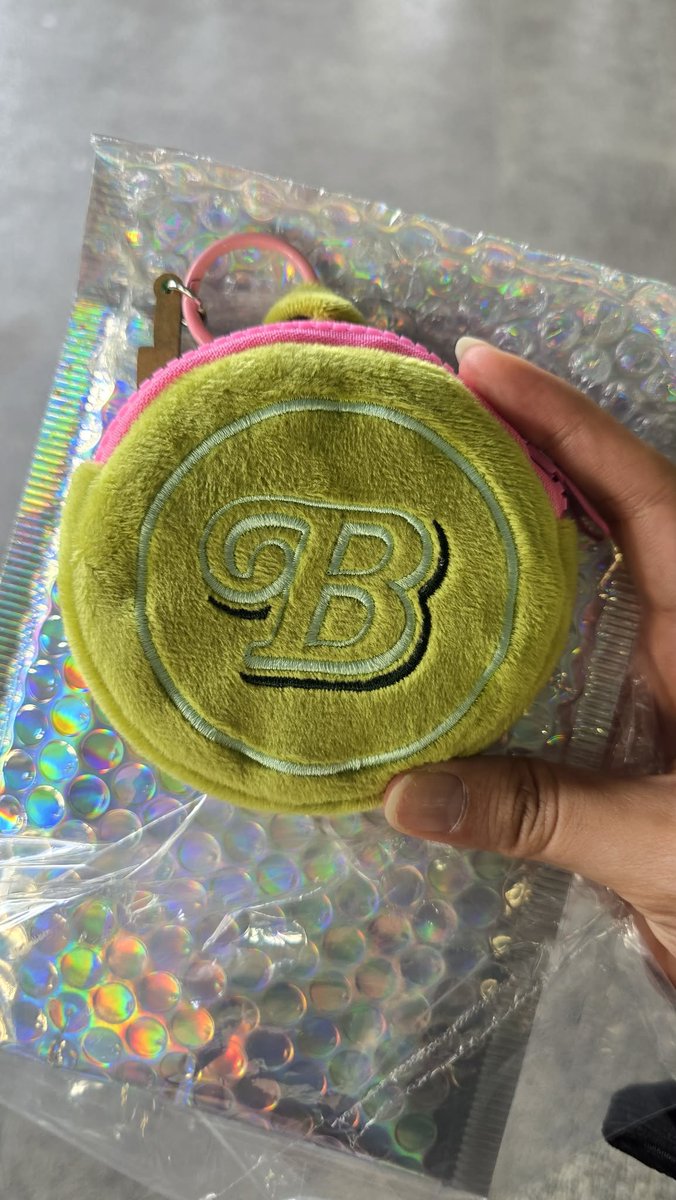 warmworld31's tweet photo. หาแลกค้าบบบ ได้โบกี้ซ้ำ หาของใครก็ได้ค่าา
#CLUB30CONCERT https://t.co/yuQ74v6C1P