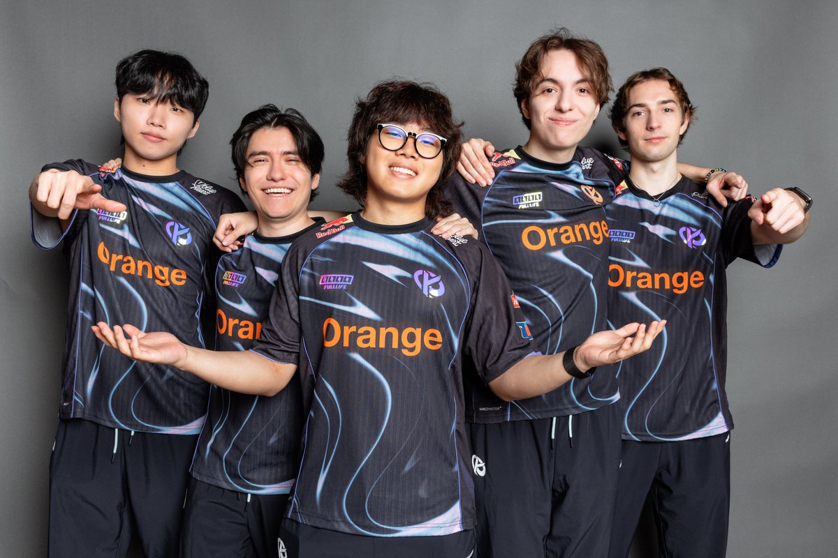 lolesports's tweet photo. MSI DEBUT ✅
CLEAN SWEEP ✅ https://t.co/zykiElexij