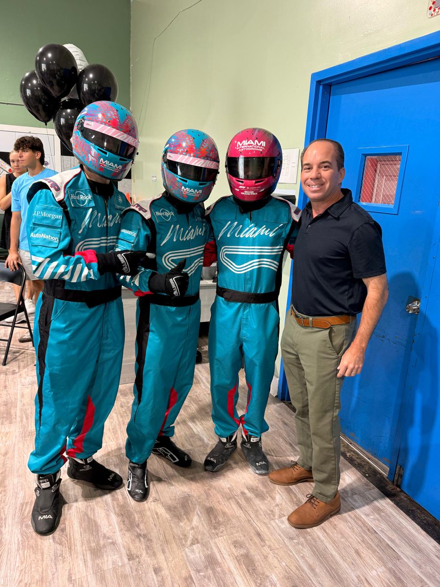 BGCMia's tweet photo. An exciting STEM experience for #BGCMIA youth! 🔬💡

Clubs received a STEM Refresh Package from the Ripken Foundation &amp; Group 1001. Youth also enjoyed hands-on activities with Ripken, Group 1001, and the F1 team! 🏎️

#STEMready #greatfutures #futureready #80yearsofgivingback https://t.co/RIFgLbkMDb