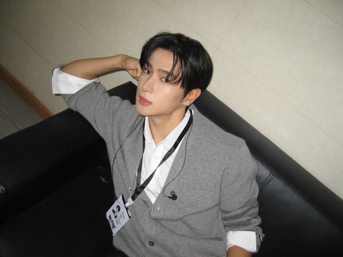 luvnowxx's tweet photo. 및힌;;;;;;;;; https://t.co/pgLMBHtDsX