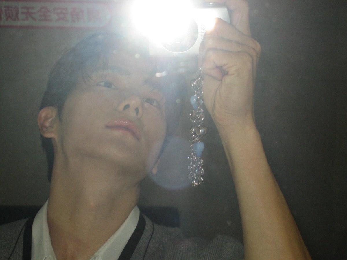 luvnowxx's tweet photo. 하…………………….. https://t.co/biYAxnnrue