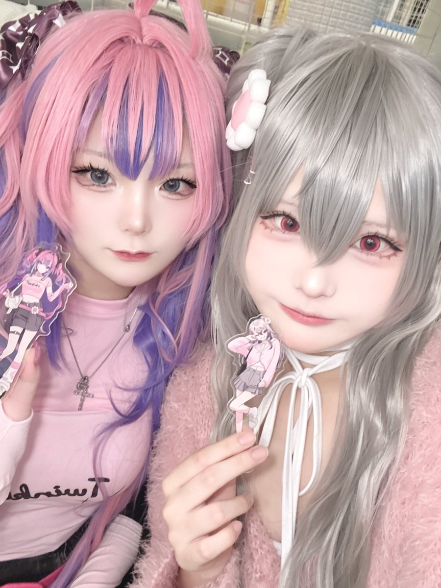 N04430's tweet photo. 夏は暑いねぇー

#ヴィヴィメイク #リオナート https://t.co/HHfgIZmDZg