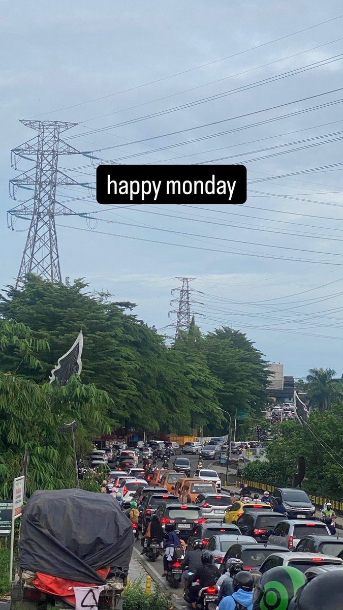 manhaveataste's tweet photo. cuma mau ingetin 
Besok senin
Juni mau usai
Juli ga ada tanggal merah 
presiden lo prabowo
Dan lo masih WNI😭 https://t.co/idxcop9nTK