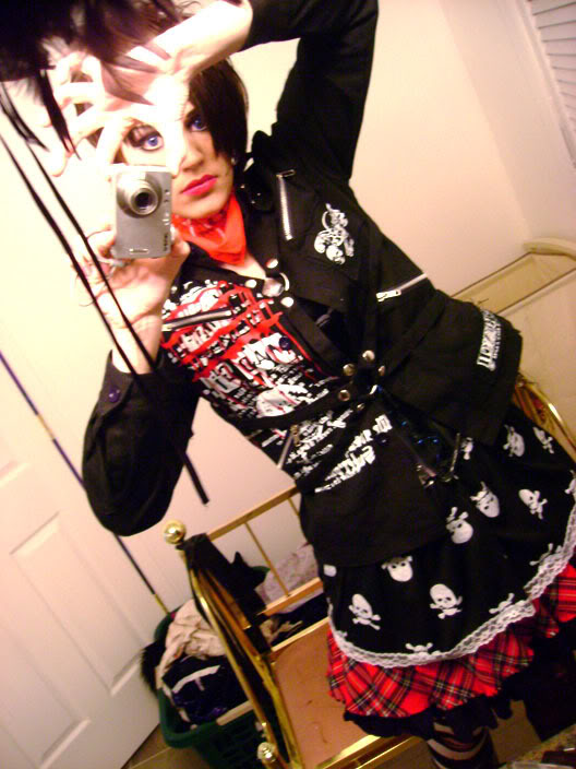 superariftw's tweet photo. Here's a few more teen pics. Some of you had fun with these before and even DM'd me about it. My high school rewrote their dress code after I left. I found too many loopholes that pissed off the midwestern WASP adults and they waited until I was gone to fix it lmao https://t.co/xpjhtGcLlg