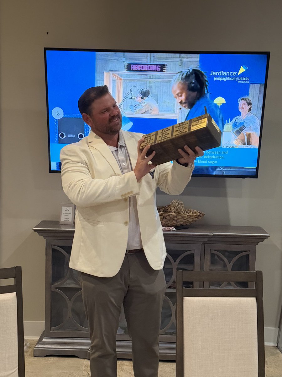 TheWoolyBully's tweet photo. Congratulations to our 2026 Champion, Chase Miller! He is now a 3 time winner of the Cream Jacket! The big lefty from North Georgia is quickly becoming a legend @ The Wooly. https://t.co/83LGZko4mb