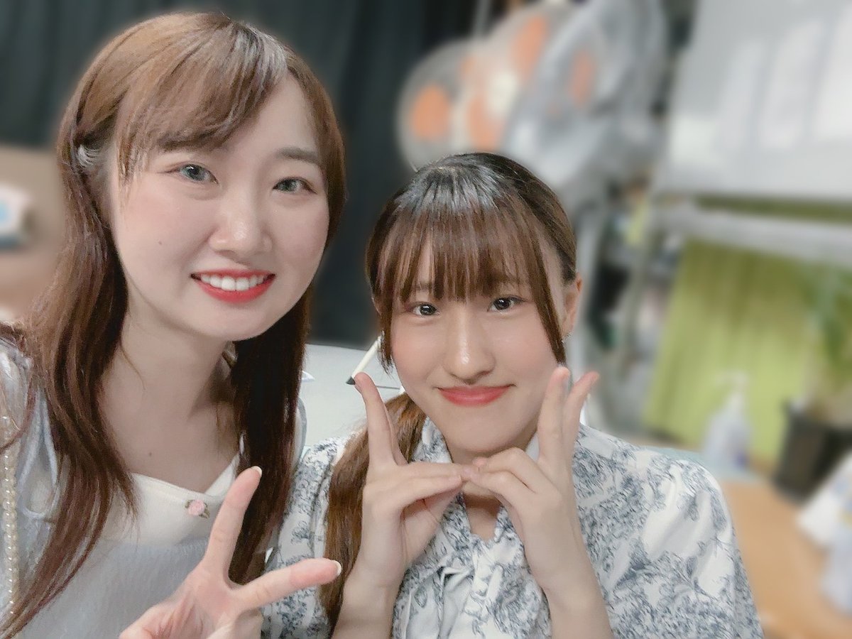 fujimura_ami's tweet photo. グリム班稽古でした！📖💕
心緒ちゃんともお写真撮れたよー！嬉しい🥰
マルチキャストのわちゃわちゃ感大好きなのです🫶

去年よりもパワーアップしている #私とアリス2026 ぜひ劇場でお楽しみください♪

🗓️7/18〜7/20

🎫
https://t.co/jQzmyVtNNW https://t.co/kmYpdcajXI
