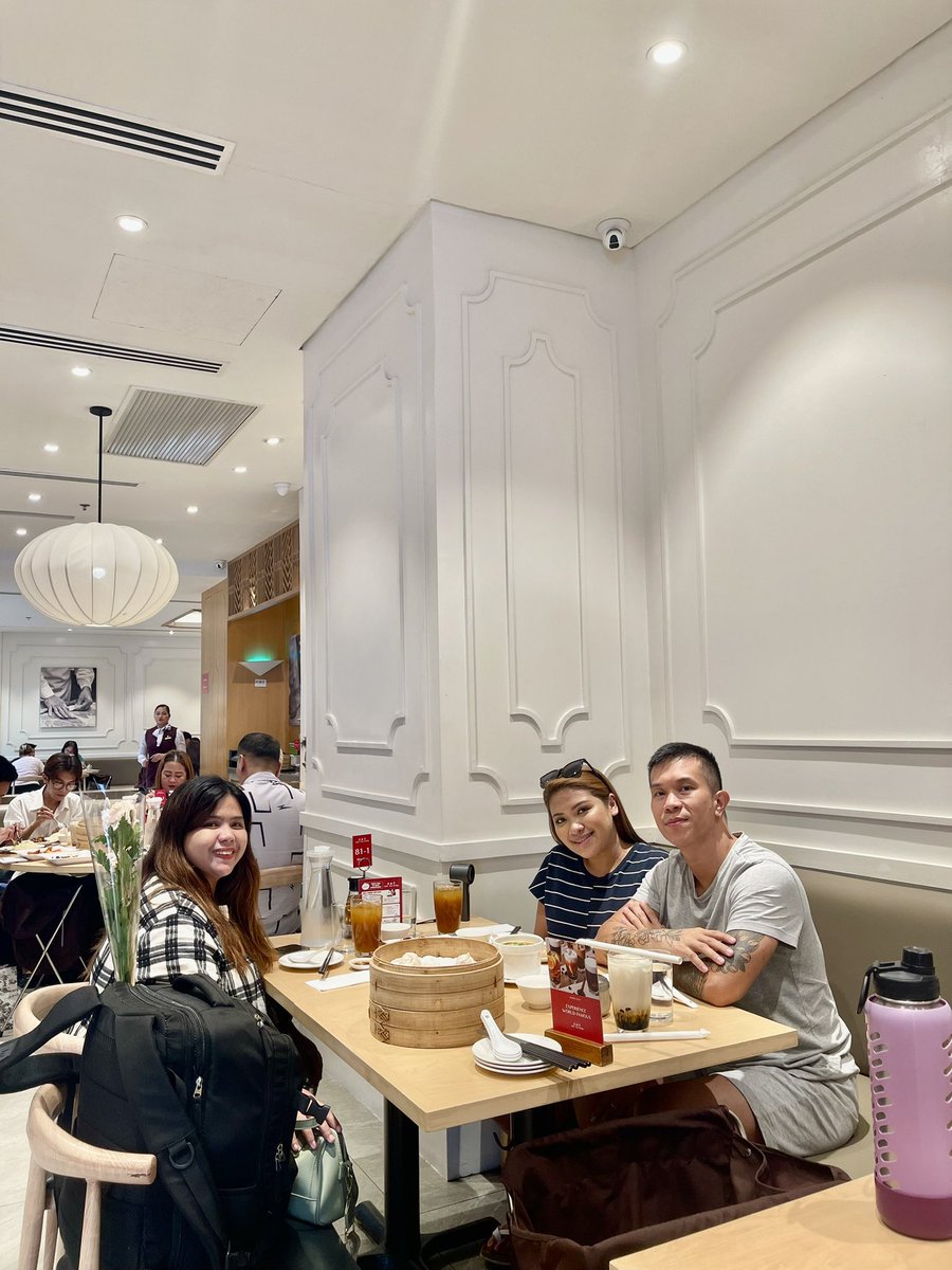 HanRamosss's tweet photo. DTF in MOA https://t.co/HENyXgvcBp