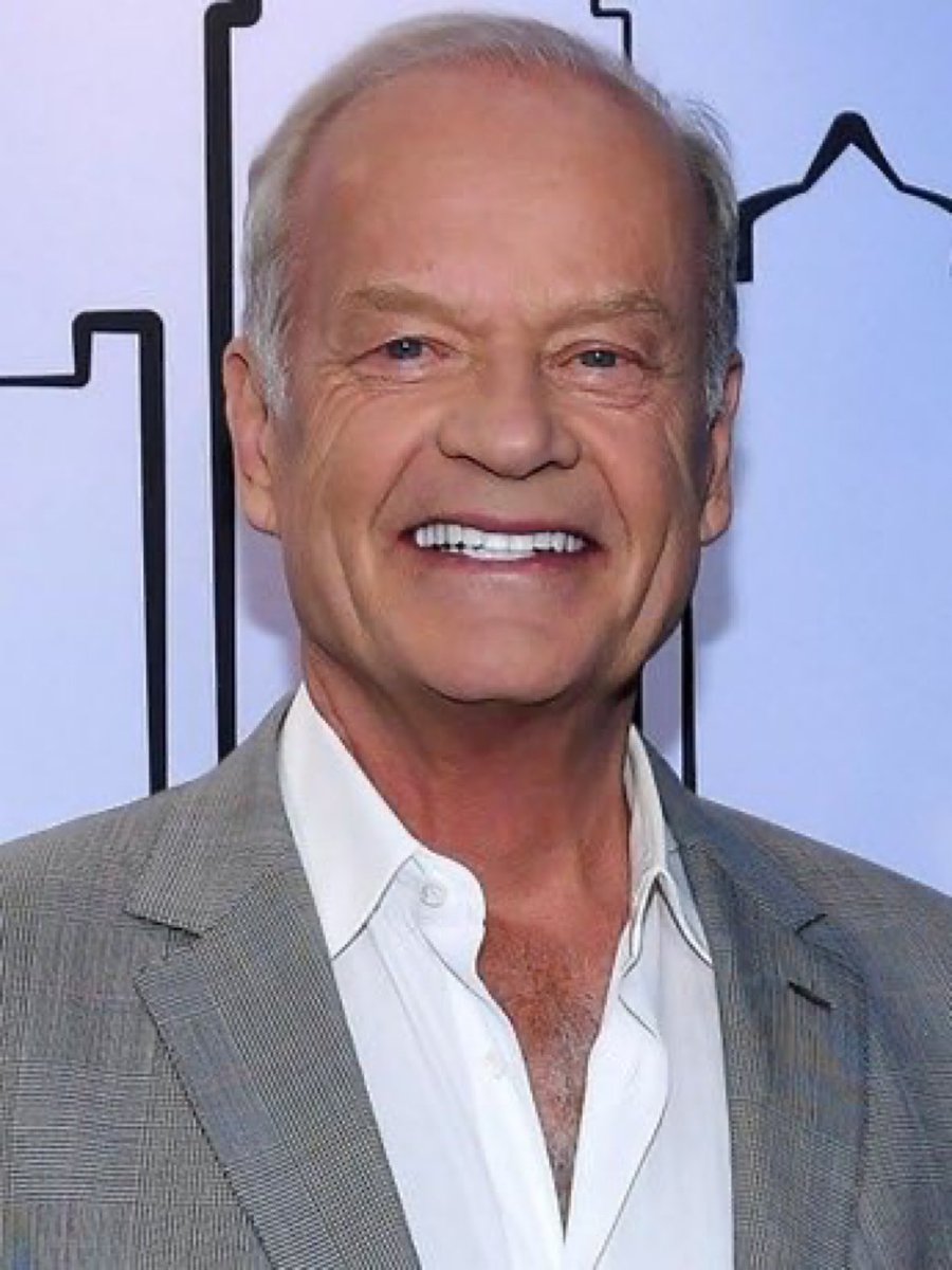 LucasSa56947288's tweet photo. Everyone!

Actor Kelsey Grammer is a Trump supporter!

He has praised Donald Trump as "extraordinary" and called him "one of the greatest presidents we've ever had".

I completely dislike him! What about you? https://t.co/ZLaspW9Cy4