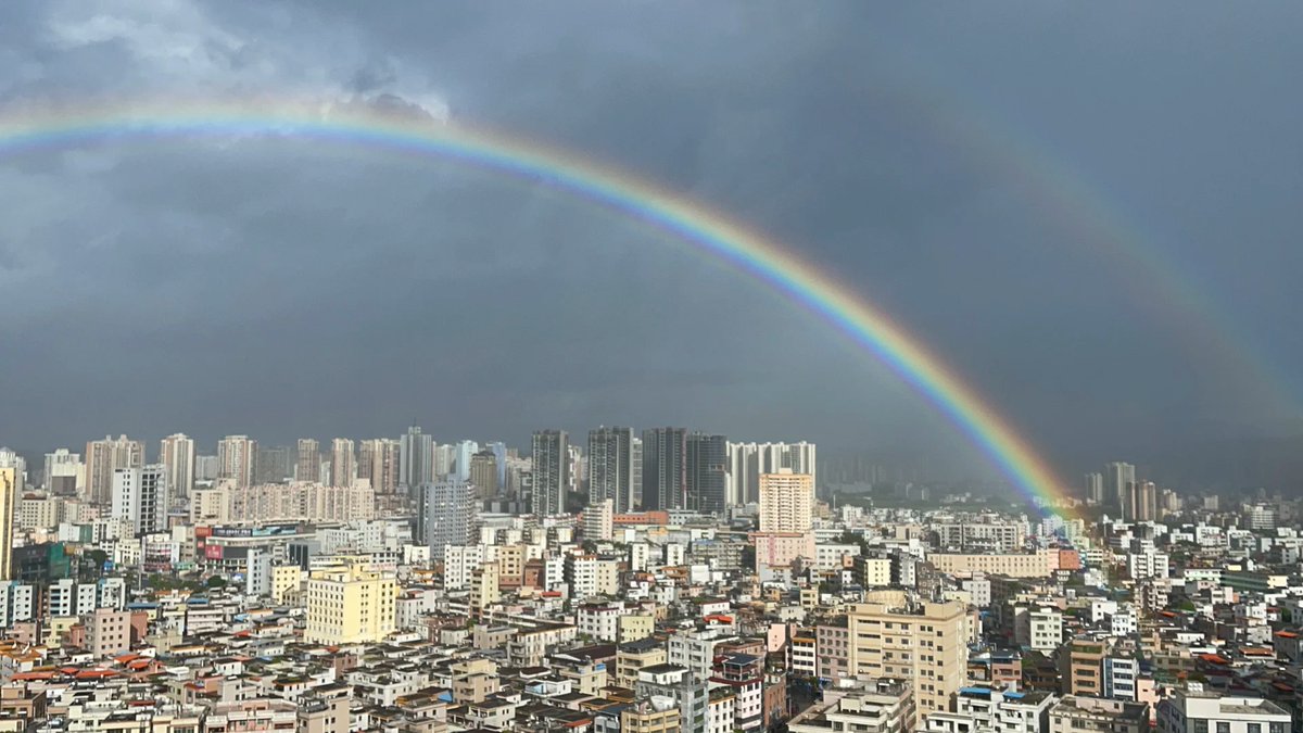 nr7window33's tweet photo. Just saw this double rainbow https://t.co/8Lv0rZo301