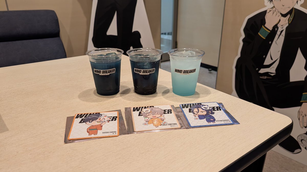 yukiusa0233's tweet photo. ボッチパネルルームいてきたー
コースターが前回と全く同じ顔ぶれでワロタ
ワロタ…(⁠´⁠；⁠ω⁠；⁠｀⁠) https://t.co/x1kEDvDgol