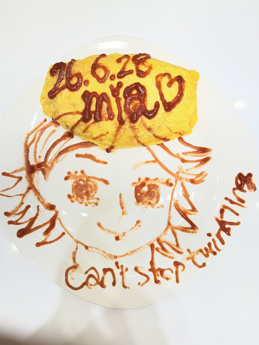 ifuri1115's tweet photo. 今日ミアカフェ行ってきました。お絵描きオムライス、ワッフルは、ゆきぴょんさんの　ヒロアカ　青山くん、すずさんの　あんスタ　蓮巳さん。 https://t.co/HDDX3OxWFr