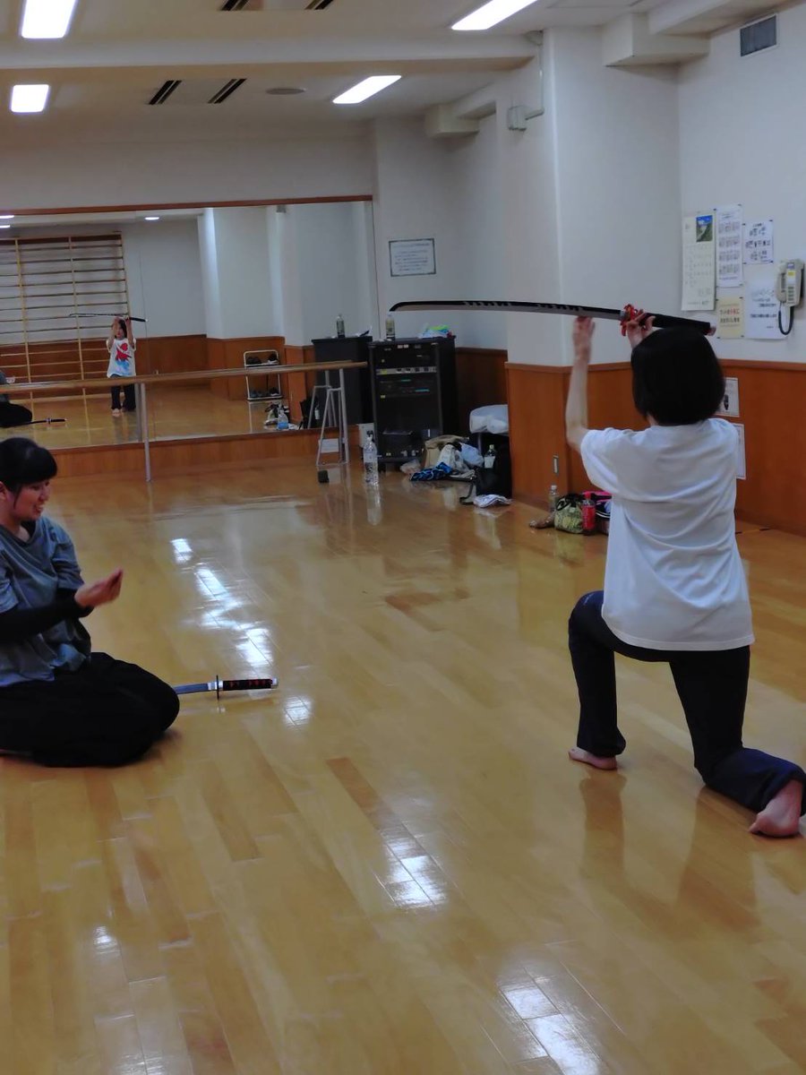 __Unit_monaka__'s tweet photo. ショート演舞つくってみた第二弾をYouTubeにあげちゃいました☘️
今回の舞人は、演舞がかな〜り久しぶりの橋村さん♪振り付けは宮本が担当。
ぜひ、ご視聴あれ✨️
https://t.co/JA3DOCux9l https://t.co/rMFAsbN7kB