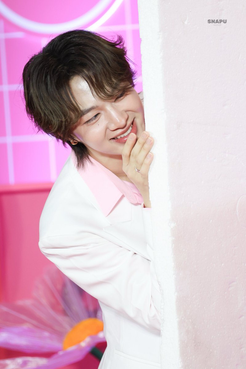 snapwithu's tweet photo. จ๊ะเอ๊

SWEET CANDY WITH ZEENUNEW
#MondahminSweetCandyxZNN

「28 JUN : Mondahmin Sweet Candy x Tops 」
🌊 #ZeePruk @zee_pruk 
🪽#NuNew @CwrNew https://t.co/3TpaPWjxFt