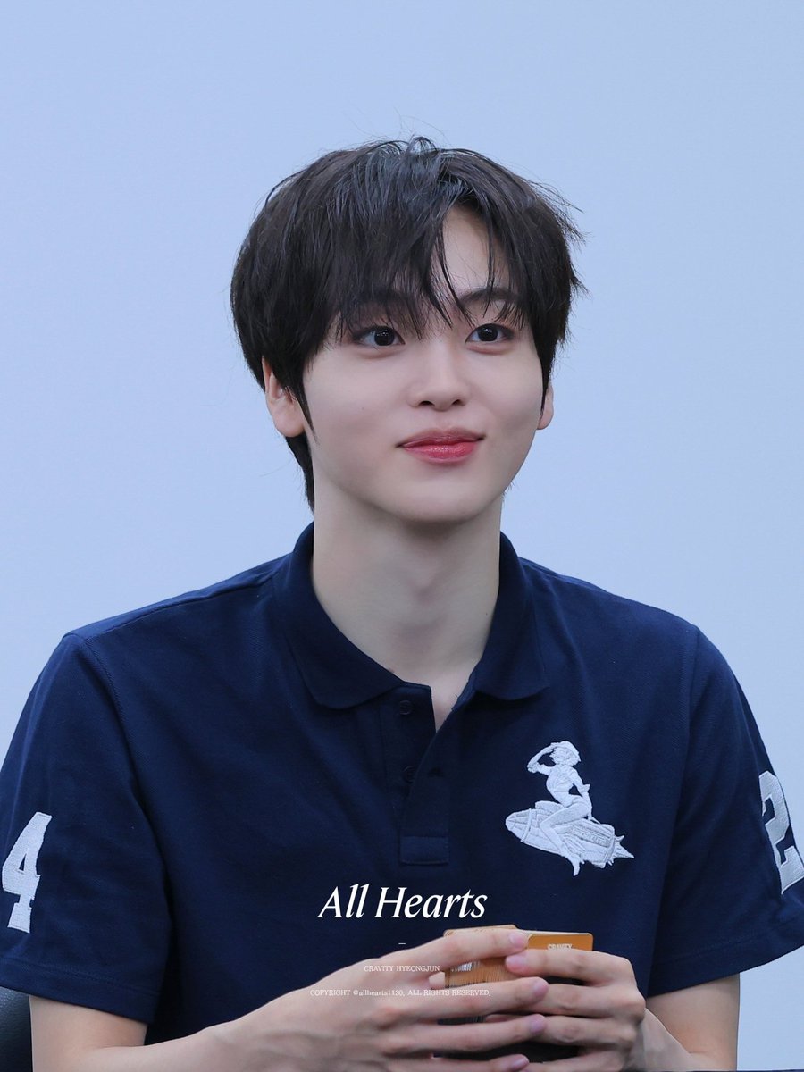 allhearts1130's tweet photo. 260628 애플뮤직 팬사인회
정말정말잘생겻네....... #형준 #HYEONGJUN #크래비티 #CRAVITY https://t.co/WddggqacxW