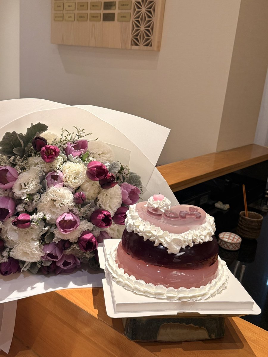 Bam_Saralee's tweet photo. Sunday thing 😋💜✨ https://t.co/GXlsJWviLA