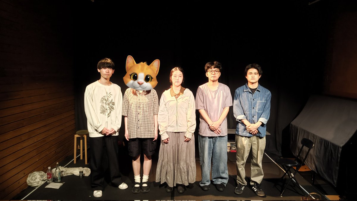 CURRYx2_GROUP's tweet photo. 【『緑が丘』の記録】

スタッフの皆さんと一緒の集合写真をとり忘れてしまった。

次回公演は11月です。よろしくお願いします！ https://t.co/1HPwxNECoR