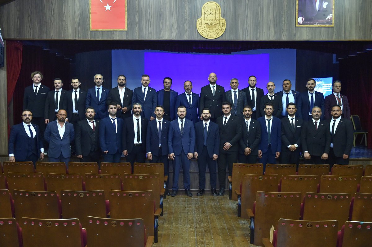 alpertaban16's tweet photo. 🤝🏻Cumhur İttifakımızın kıymetli paydaşı Milliyetçi Hareket Partisi İlçe Başkanlığı görevine güven tazeleyerek yeniden seçilen Uğur Bayram ve yönetimini tebrik ediyor, çalışmalarında başarılar diliyorum. https://t.co/V3Hcb6Qieb