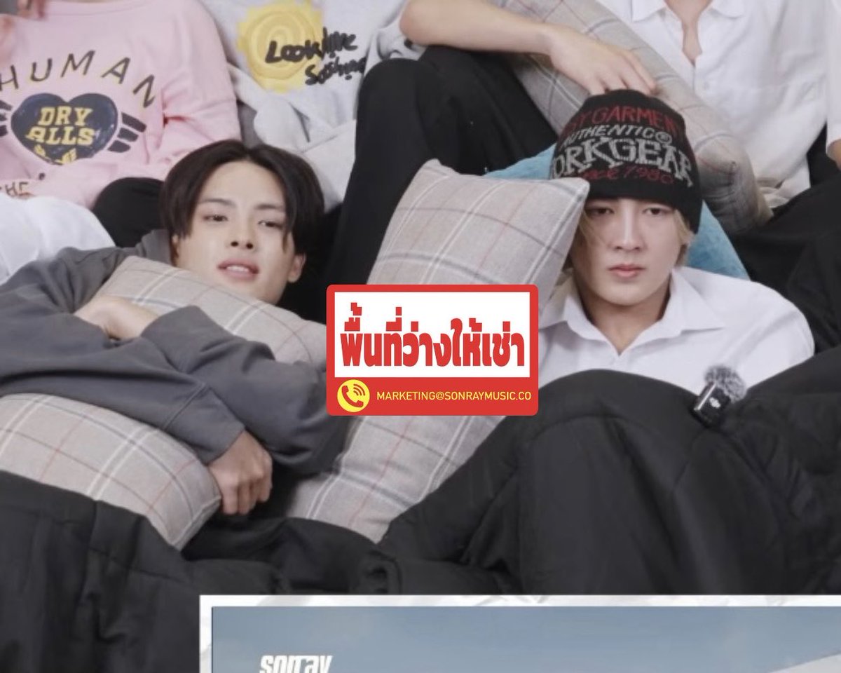goodbyemy_b's tweet photo. พี่ขอซื้อหมอนต่อ จะเอาไปทิ้ง https://t.co/pJG8RgqfYs