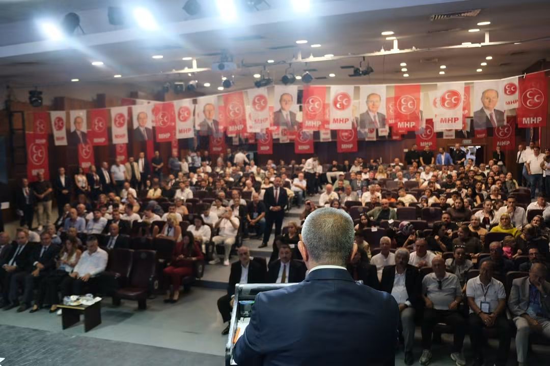 serdar_secgin's tweet photo. 1-) MHP Genel Başkanımız Sn. Devlet Bahçeli’nin talimatlarıyla başlatılan “Kardeşlik Kalbimizde, Gelecek Aklımızda” temalı 15. Olağan İzmir / Konak İlçe Kongremizi ;  İl başkanımız Veysel Şahin ve teşkilat mensuplarımızla birlikte büyük bir coşkuyla gerçekleştirdik.
++++++ https://t.co/b0U4OHhfrf