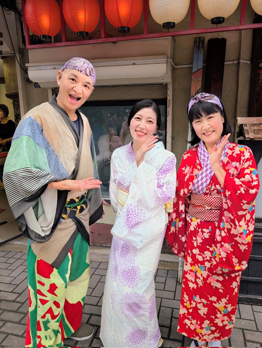 natsutr_bon's tweet photo. 6/28 瑞姫の浪曲を聴く会@浅草木馬亭

瑞姫さんの浪曲会に、今回は盆踊りも組み込まれ、踊り手でお声がけいただきました🙌

民謡歌手渡利悠子さんの秋田音頭や津軽甚句など、瑞姫さんの河内音頭でお客様と一緒に踊らせてもらいました🤩
応援に来てくれた盆友さんも〜😻

ありがとうございました！🙇🙇‍♀️ https://t.co/DXON3FR5Ct