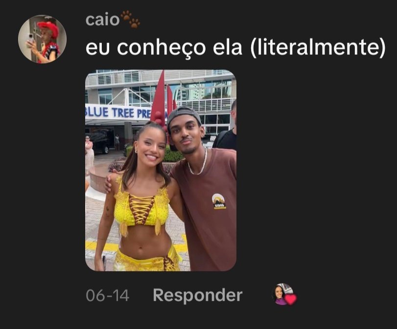 sasamernes's tweet photo. vi um video no ttk de uma brasileira falando sobre a emilia e todo mundo nos comentários postando foto com ela no brasil QUE INVEJA EU TENHO DE VCS https://t.co/gNLT6vWjS4