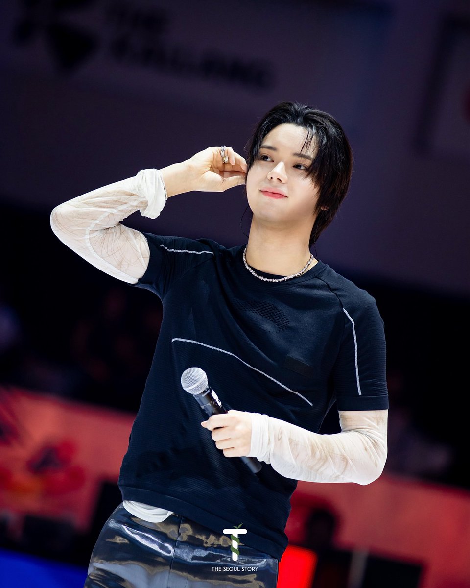 theseoulstory's tweet photo. 📸 From the final buzzer to the final beat! 🏀🔥

@LNGSHOT4sho bringing the energy one last time with a celebratory performance after the NBA Rising Stars Invitational Finals 🎉 

More HD photos here 👉 https://t.co/FLfFpgLyVB

#LNGSHOT #NBA
#NBARisingStarsInvitational26 https://t.co/X3Na2BBCFP