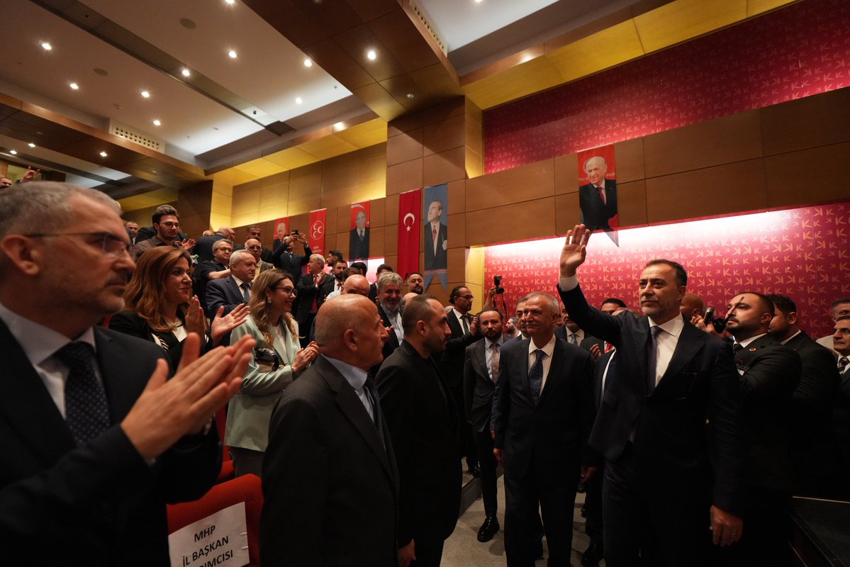 BBvolkanyilmaz's tweet photo. 28 Haziran 2026 tarihli ilk İlçe Kongremiz için Kadıköy ilçemizdeydik.

Divan Başkanlığını üstlenen MHP MYK Üyesi Sn. Davut Haskırış ve Divan üyeleri MHP İstanbul İl Başkan Yardımcısı Sn. Mustafa Kemal Dalan, MHP İstanbul İl Yönetim Kurulu Üyeleri Sn. Börteçine Karabay ve Sn. Yonca Polat'a değerli katkılarından dolayı teşekkür ederim. 

Kongre salonumuzu varlıklarıyla şereflendiren tüm dava arkadaşlarıma şükranlarımı sunarım. 

Kadıköy İlçe kongremiz hayırlı, uğurlu olsun.