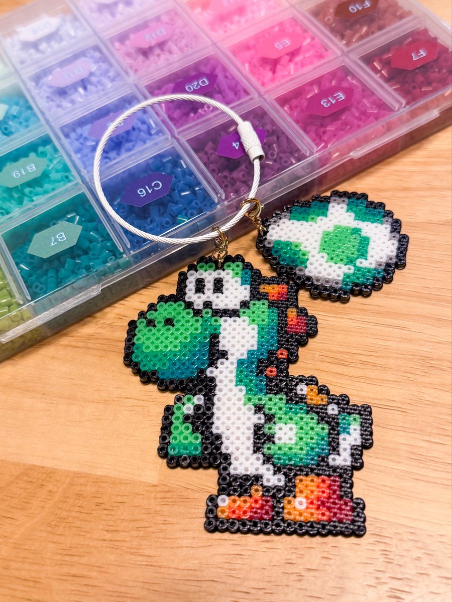 monmon_D61's tweet photo. アイロンビーズでヨッシー作った〜！
初めてにしては上手くできた✨
ユニバにつけていこっかな☺️
次は何作ろう…
#アイロンビーズ
#ヨッシー https://t.co/uqHkseNodu