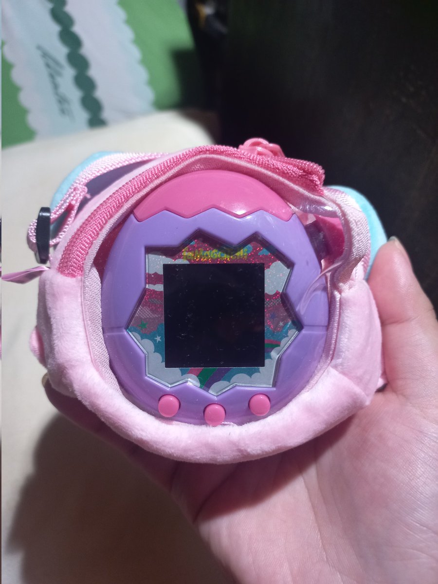lonshrek's tweet photo. I got a cute pouch for my tama 🥺🩷🩷 https://t.co/eAGa2NKV4q
