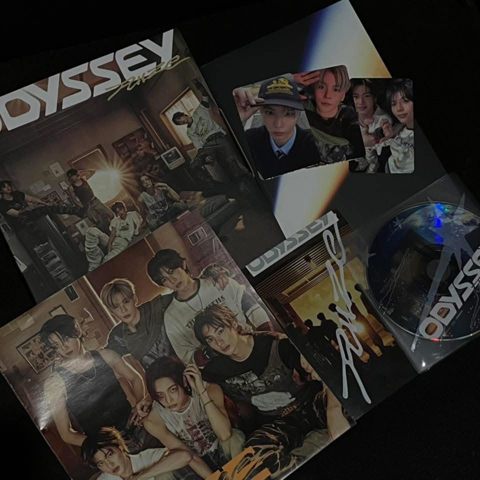 foremveronly's tweet photo. riize odyssey package ver

wts lfb ph

💫 unsealed odyssey package ver set with eunseok pc set
💫 ₱450 ea | ₱400 payo | ₱850 if set
💫 mop : gcash &amp; mod : jnt / flash
💫 still comes with the plastic seal

 can also trade to anton wonbin pcs but prio selling https://t.co/4MRyA03LPI
