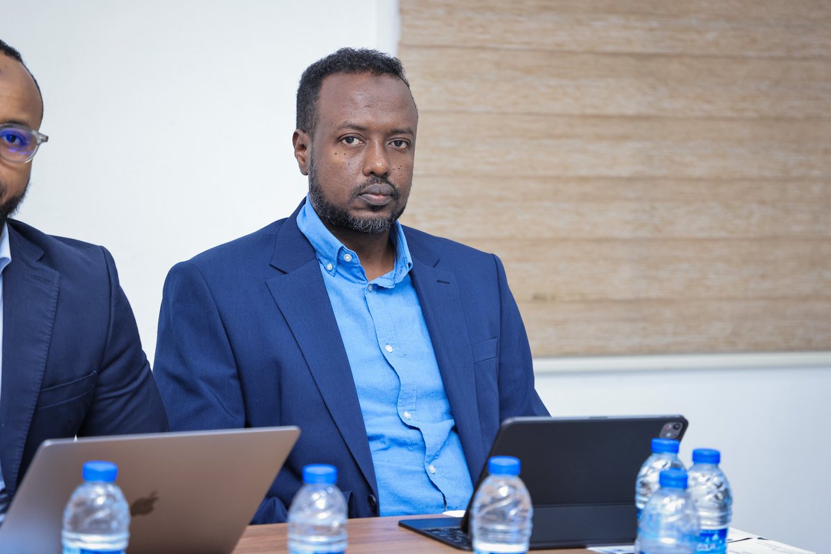 NIRASomalia's tweet photo. NIRA DG @AbdiwaliAbdulle opened the National ID &amp; Public Service Integration Working Group Workshop, calling for stronger collaboration to integrate the National ID into public services. UNDP’s Harvest Plenary reaffirmed the organization’s commitment to advancing 🇸🇴’s ID agenda. https://t.co/ueHkb40BPE