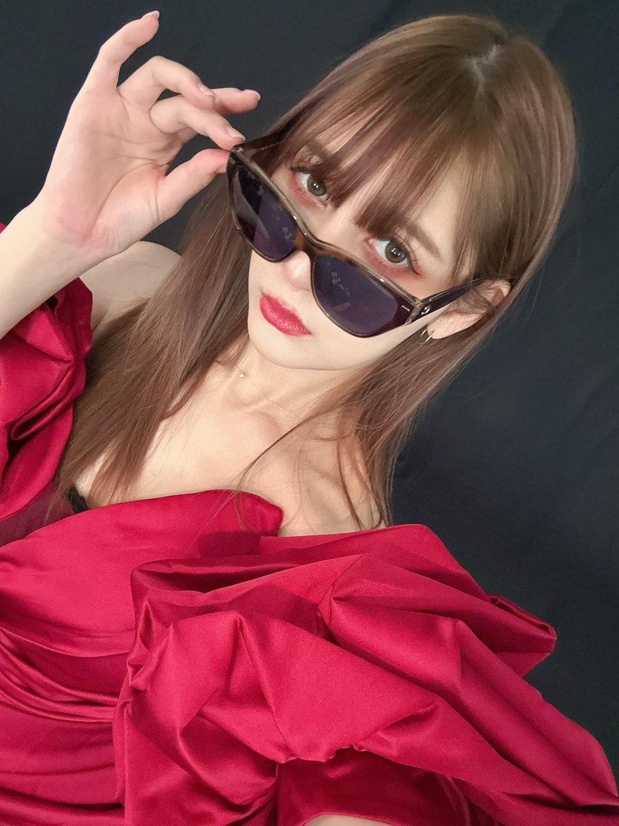 angela_mei01's tweet photo. もう少ししたら色んなこと告知できるから
みんな待っててねっ https://t.co/Cgs2zJja5N