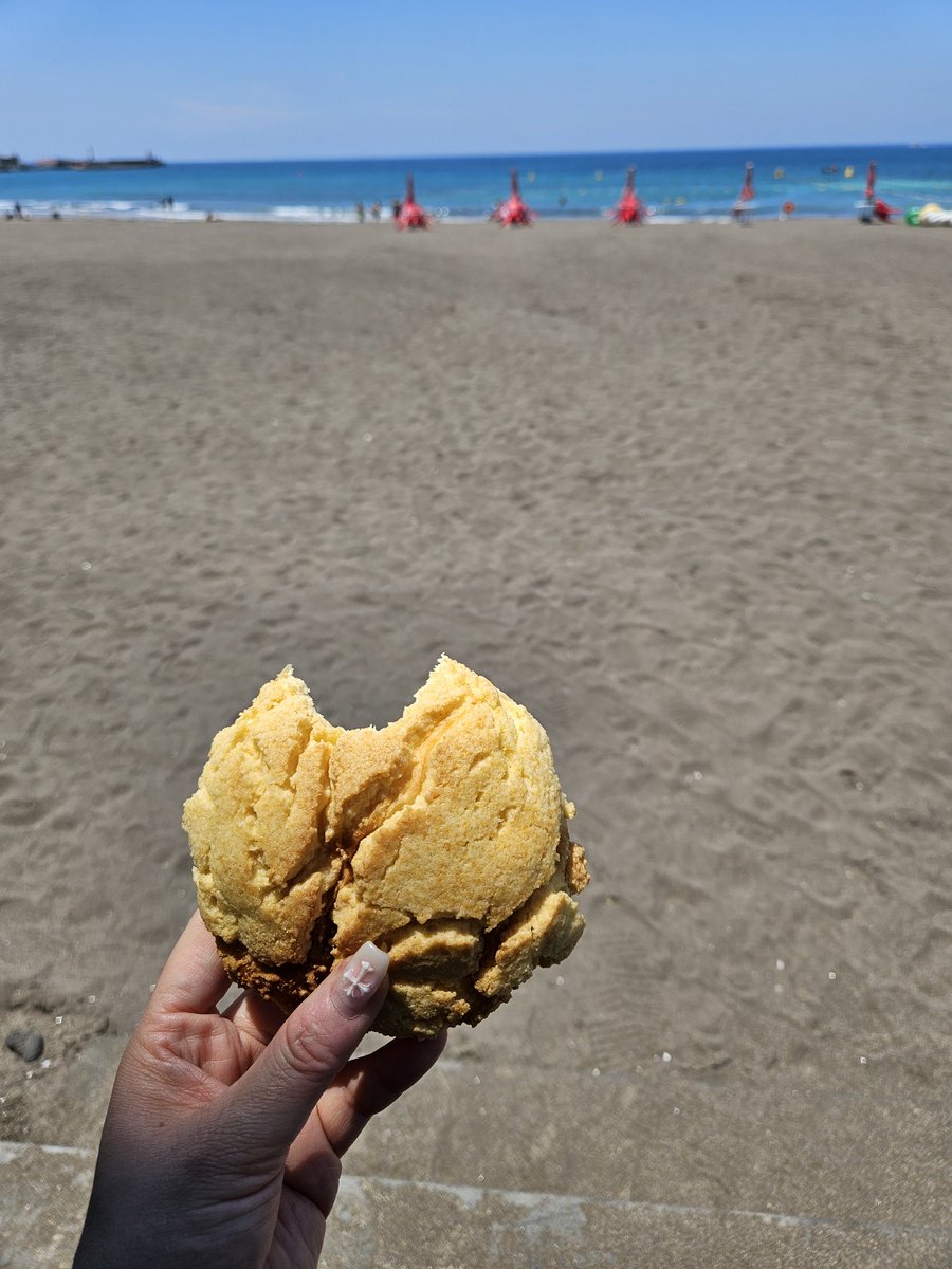 hk4rd's tweet photo. 한번더 다녀올걸... 빵의 정석.... 늦게가면 소보루빵 없어요.... https://t.co/z8kWPsmF7J